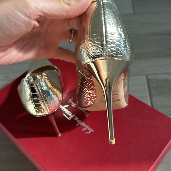 Jimmy Choo gold pump - Picture 7 of 10